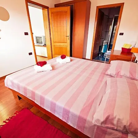 Apartment Cozy And Quiet Kercan With Free Bike Use Rovinj