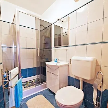 Cozy And Quiet Kercan With Free Bike Use Apartment