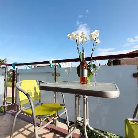 Apartment Cozy And Quiet Kercan With Free Bike Use