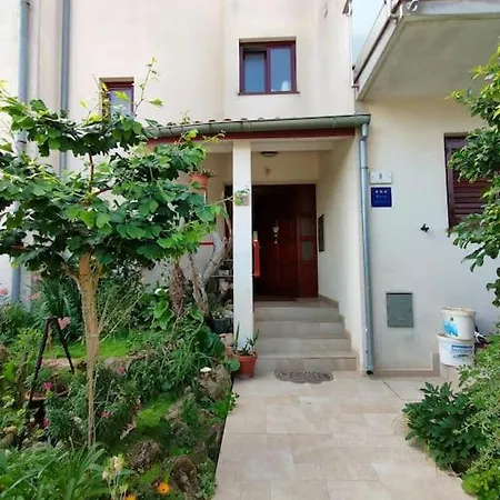 Cozy And Quiet Kercan With Free Bike Use * Rovinj