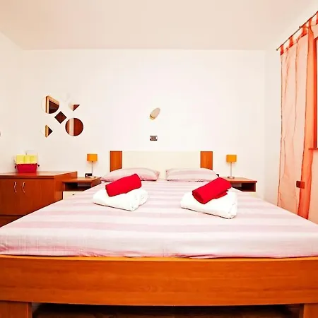 Apartment Cozy And Quiet Kercan With Free Bike Use